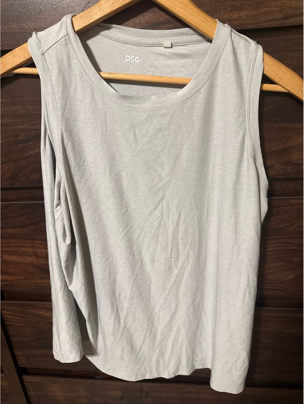 DSG Large Light Gray Sleeveless Tank Top